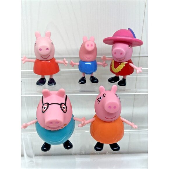 Peppa Pig Family Set Daddy Peppa George Mummy Tourist Figures Cake Topper’s x 5 - Picture 2 of 16